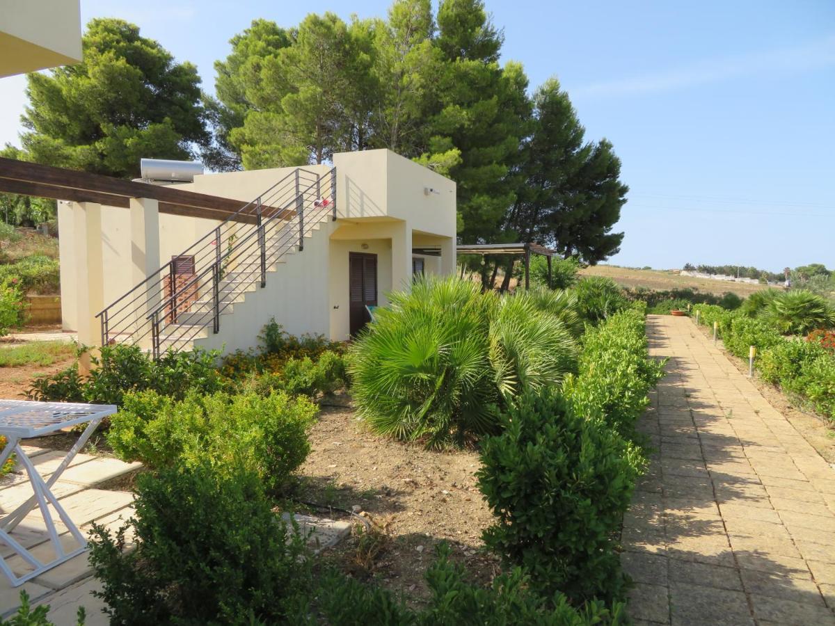 Case Barrera Porto Palo Extérieur photo