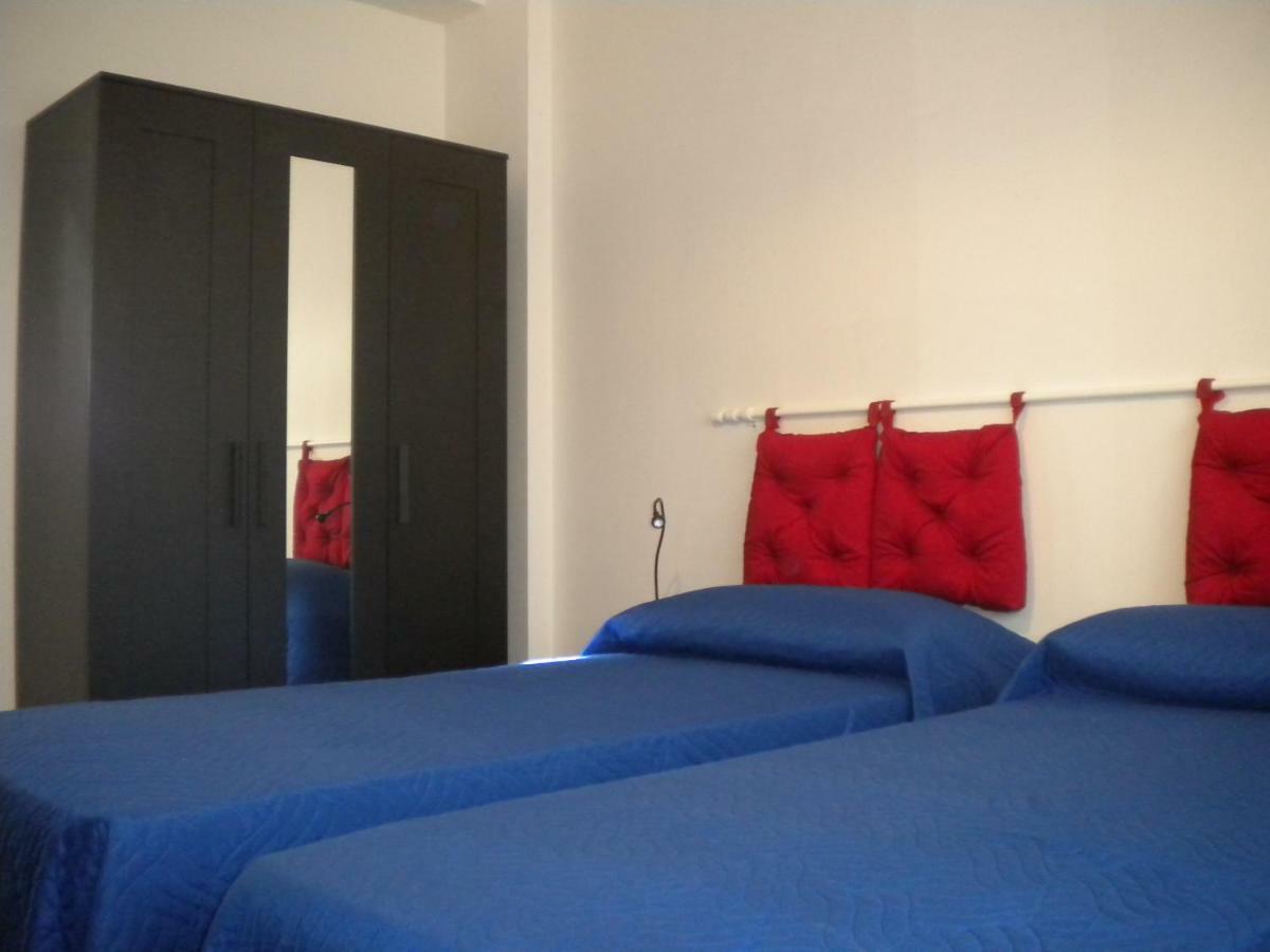 Case Barrera Porto Palo Extérieur photo