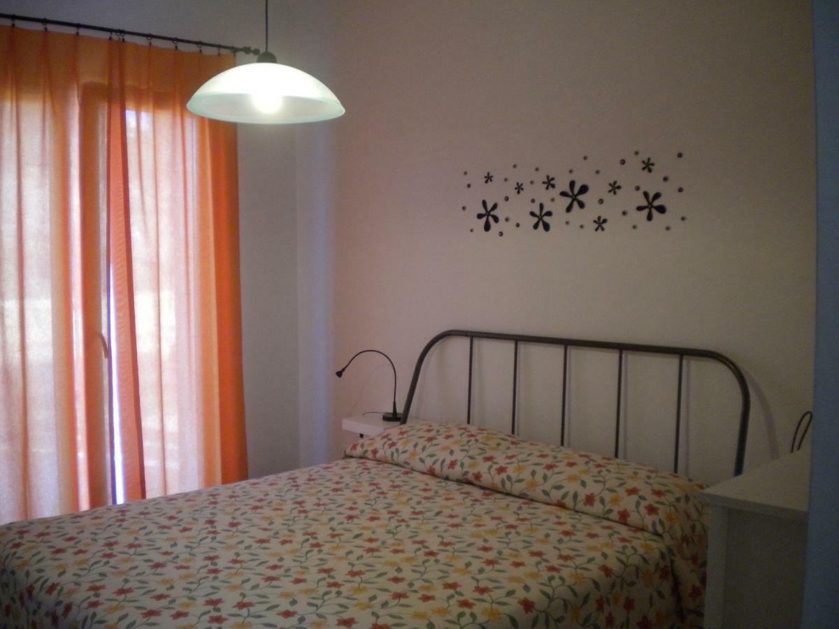 Case Barrera Porto Palo Extérieur photo